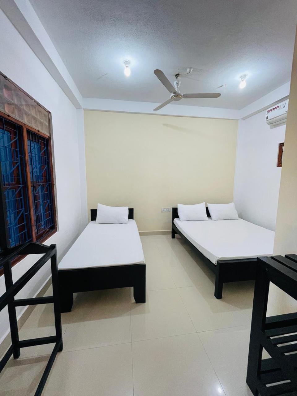 Natraj Guest House Trincomalee Exterior foto